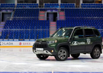 Редкий автомобиль АвтоВАЗа, который можно купить без дилерских накруток. Lada Niva Travel KHL предлагается дилерами по прайсовой стоимости