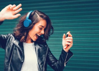 Считаем деньги Spotify: Сервис впервые достиг 500 млн пользователей