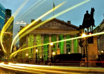 Банк Англии изучает цифровой фунт для работы на оптовых рынках – будет ли расти внедрение CBDC?