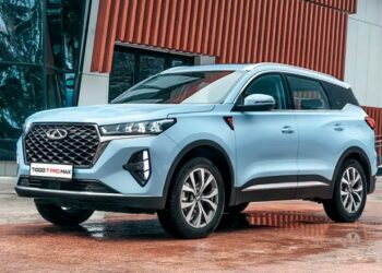 Автостат: китайские автобренды в марте 2023 года впервые опередили российские марки по объемам месячных продаж