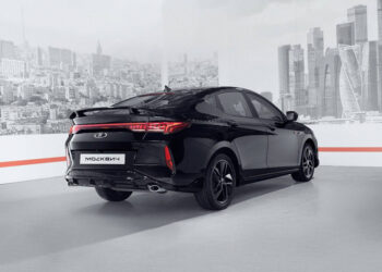 «Раскрываем карты и показываем, как будет выглядеть первый седан в линейке бренда», — опубликованы официальные изображения «Москвича 6»