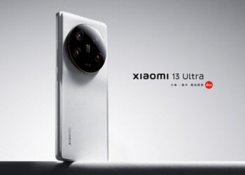 Xiaomi 13 Ultra в белоснежной расцветке красуется на постерах