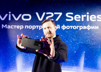 Звёздный фотограф оценил Аура-подсветку Vivo V27