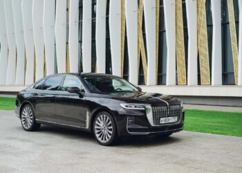 Обзор Hongqi H9. Выглядит как лимузин для саммита G20, но стоит ли он своих денег?