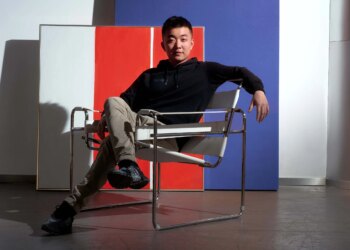 Nothing создаёт армию прикормленных блогеров