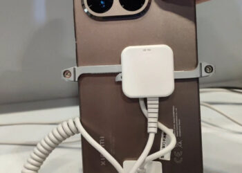 Xiaomi 15T и 15T Pro засняты в магазине до анонса: первый взгляд