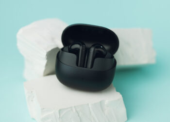 Недорогие беспроводные наушники с отличным ANC и мощными басами: обзор Baseus Bass BP1 Pro