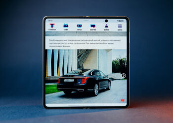 Тонкий, автономный и с отличными камерами: первый взгляд на HONOR Magic V5