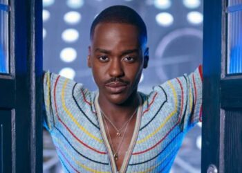 Рождественский спецвыпуск «Доктора Кто» выйдет в 2026 году – его напишет Рассел Ти Дэвис