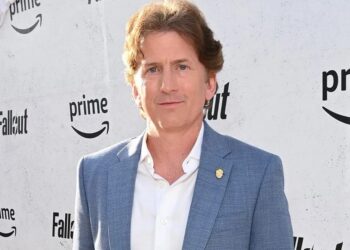 Тодд Говард пошутил, что GTA 6 скорее всего выйдет раньше The Elder Scrolls 6, и назвал Rockstar мастерами в создании живых открытых миров