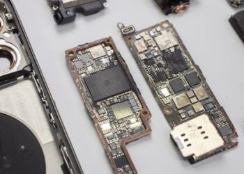 Apple повышает зависимость от Samsung из-за взлёта цен на память