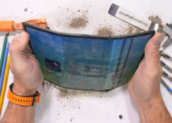 Samsung Galaxy Z TriFold погиб в ходе жестоких тестов на прочность