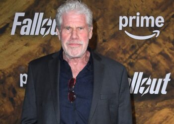 Bethesda заставила Рона Перлмана час повторять культовую фразу из Fallout, а потом выбрала первый дубль