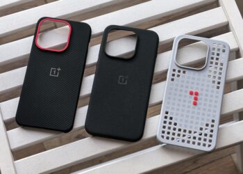 Обзор оригинальных чехлов для OnePlus 15