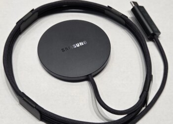 Qi2 в серии Galaxy S26 – быть? Шпионские фото зарядника Samsung