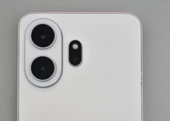 TCL NxtPaper 70 Pro: характеристики и живые фото