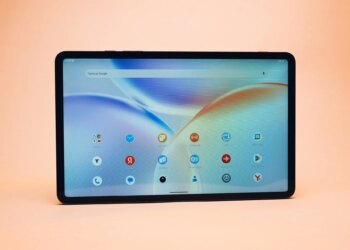 Планшет с полезной оранжевой кнопкой: обзор TECNO MEGAPAD Pro для фильмов и работы