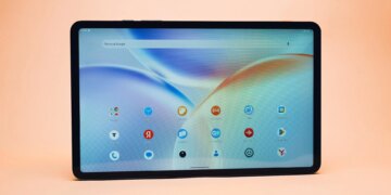 Планшет с полезной оранжевой кнопкой: обзор TECNO MEGAPAD Pro для фильмов и работы
