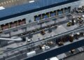 Игрок в Cities Skylines построил работающий сортировочный центр FedEx с детальным анимированным интерьером