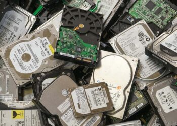 Житель Великобритании слетал в Нью-Йорк ради покупки десяти жестких дисков и сэкономил почти 3 тысяч фунтов стерлингов