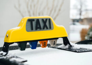 Uklon переходит на круглосуточную работу еще в 7 городах Украины, включая Харьков и Запорожье