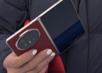 Honor Magic V6 замечен на Олимпиаде и показался на официальных тизерах