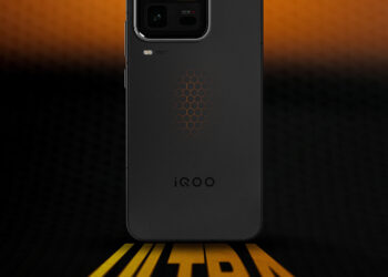 iQOO 15 Ultra уже красуется на «живых» фото и видео до анонса