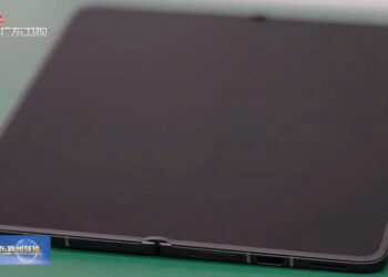 Китайское телевидение показало сборочную линию OPPO Find N6