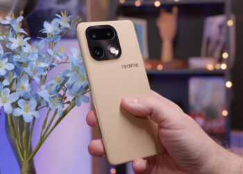 ВИДЕО: обзор Realme 16 Pro+ – потенциальный хит с обидными решениями