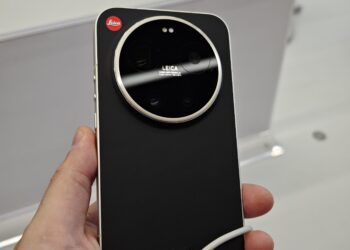 Xiaomi снова всех обхитрила? В Японии засняли истинный Leitzphone