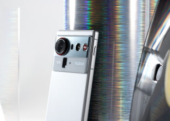 ZTE Nubia Z80 Ultra дешевле iPhone 17 по скидке часа на AliExpress