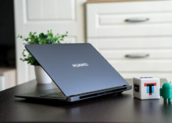 Разрыв шаблонов: обзор рабочего ноутбука HUAWEI MateBook GT 14 с необычной конструкцией