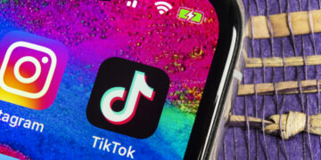 Битва за 5 минут внимания: TikTok хочет подвинуть Netflix и Disney с рынка на $14 млрд