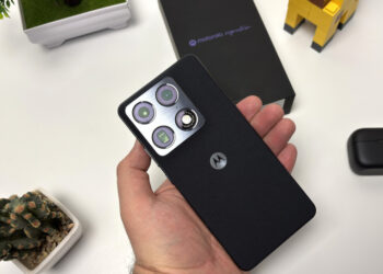 Обзор смартфона Motorola Signature: возвращение в высшую лигу