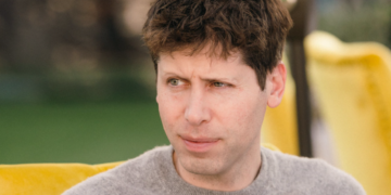 «Финансовая пирамида» и «Scam Altman»: инвесторы и эксперты разносят OpenAI