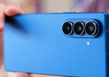 Новые утечки о Samsung Galaxy Fold 8: 200-Мп камера, большая батарея и паровое охлаждение