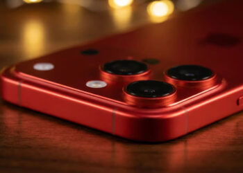 Две расцветки iPhone 18 Pro косвенно подтверждены неожиданным образом