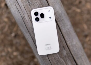 7000 мАч, камера на 200 Мп и ИИ-функция «Фото в видео»: обзор HONOR 600 Pro