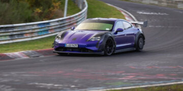 Почти гиперкар: «серийный» Porsche Taycan Turbo GT установил исторический рекорд Нюрбургринга