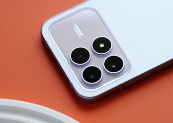 Новые секреты начинки Redmi K100: чип, экран, камеры, водозащита