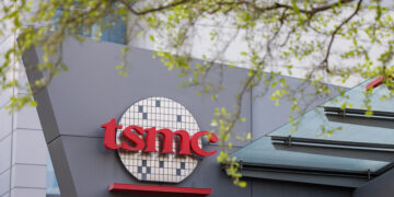 TSMC повысила прогноз по рынку чипов до 2030 года
