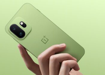 Компактный OnePlus 15T снова доступен по топ-цене без пошлин
