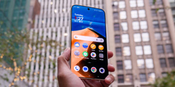 OnePlus 16 рискует остаться без прорывного дисплея