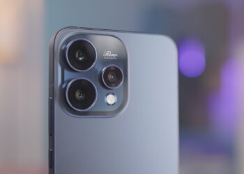 OPPO Reno 15 подешевел ниже 28 000 рублей на распродаже AliExpress