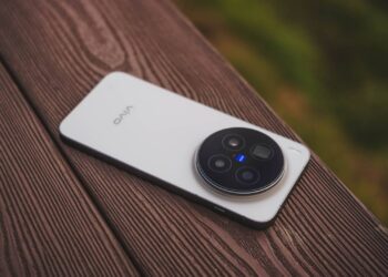 Vivo X500 Pro Max приписывают крутой дисплей и большой прирост батареи