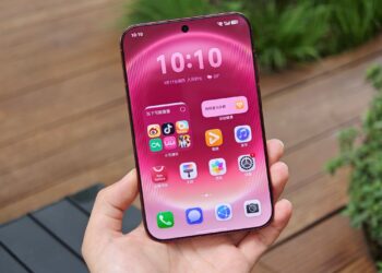 Huawei может оснастить Pura 100 нестандартным форматом экрана