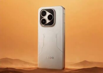 iQOO 16 получит дисплей с передовой технологией iPhone Ultra