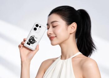 Анонс Honor Life S3 — магнитная читалка на заднюю панель смартфона