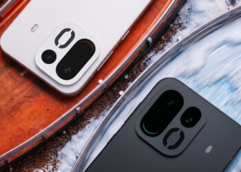 OnePlus Ace 7 и 7 Pro красуются на живых фото до анонса