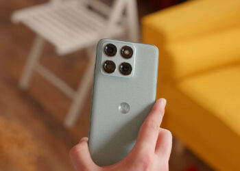 ВИДЕО: обзор Motorola Edge 70 Fusion – антикризисный смартфон-сюрприз